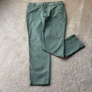Ladies Green Classic Khaki Pants